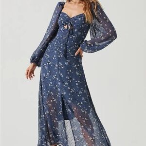 Astr Blue Sundress with Slit Long Bishop Sleeves and Sweetheart Neckline